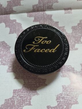 Too Faced Born This Way Complexion Powder